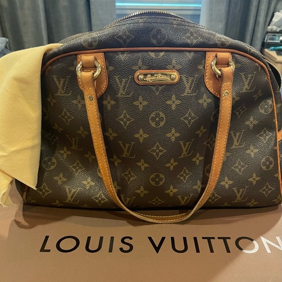 Authentic Louis Vuitton Montorguiel GM Comes with original dust bag and box - Picture 11 of 15
